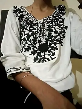 Snapshot of Kumkum_36 chatting on September 17, 5:09 am Kumkum 36 online show from September 17, 5:09 am