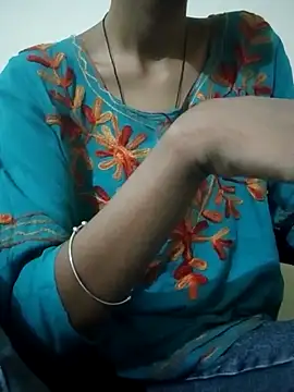 Snapshot of Kumkum_36 chatting on September 16, 4:57 am Kumkum 36 online show from September 16, 4:57 am