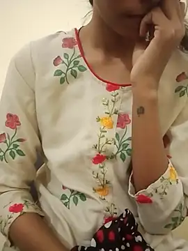 Snapshot of Kumkum_36 chatting on November 6, 4:49 am Kumkum 36 online show from November 6, 4:49 am