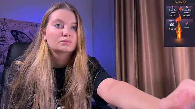 Femdom Lola online show from December 18, 11:03 am