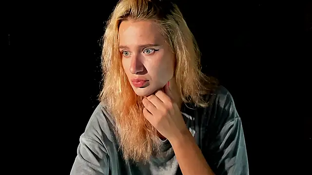 Snapshot of daughter_of_Ronaldo chatting on October 4, 5:36 pm daughter of Ronaldo online show from October 4, 5:36 pm