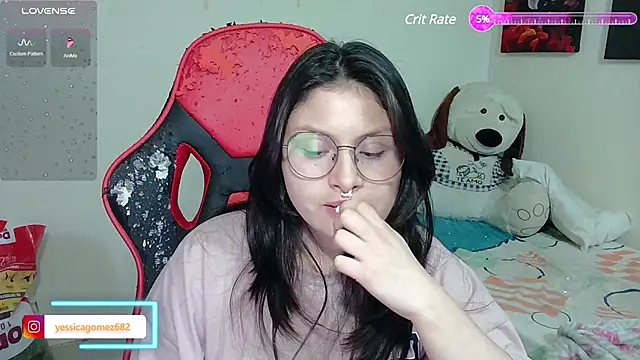 Snapshot of jessica_gomez chatting on March 6, 12:32 am jessica gomez online show from March 6, 12:32 am