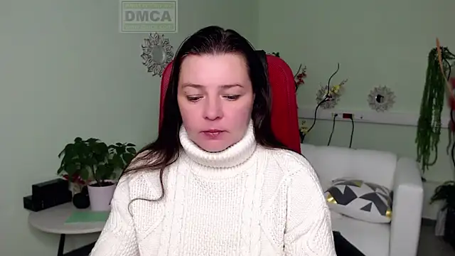 Snapshot of Lily_flower7 chatting on October 29, 2:54 am Lily flower7 online show from October 29, 2:54 am