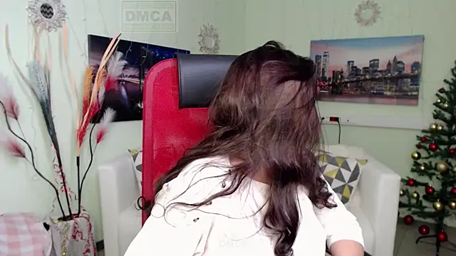 Lily flower7 online show from December 19, 8:27 am