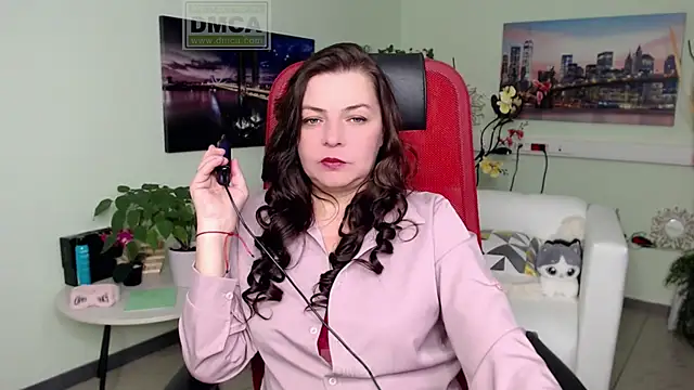 Snapshot of Lily_flower7 chatting on November 7, 8:19 am Lily flower7 online show from November 7, 8:19 am