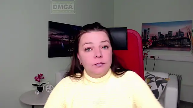 Snapshot of Lily_flower7 chatting on December 4, 4:55 am Lily flower7 online show from December 4, 4:55 am