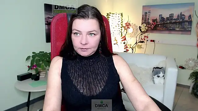 Snapshot of Lily_flower7 chatting on November 6, 4:16 am Lily flower7 online show from November 6, 4:16 am