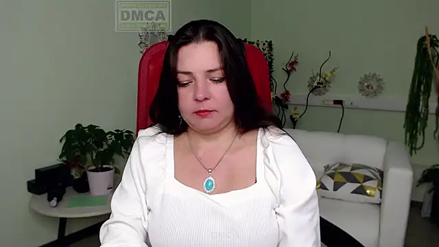 Snapshot of Lily_flower7 chatting on October 23, 11:31 am Lily flower7 online show from October 23, 11:31 am