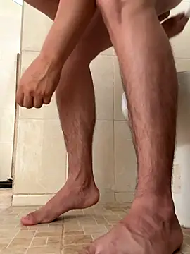 littleboy003 online show from September 18, 8:45 pm