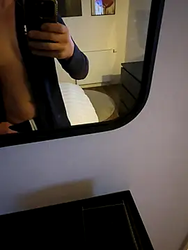 Guitccch online show from October 14, 9:25 pm