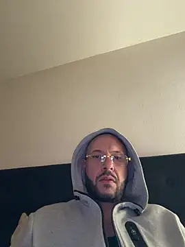 Guitccch online show from February 20, 10:01 pm