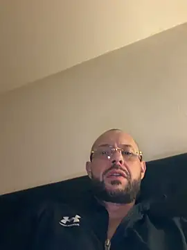 Guitccch online show from January 16, 7:45 am