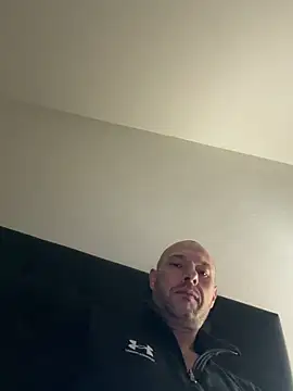 Guitccch online show from February 3, 10:48 pm