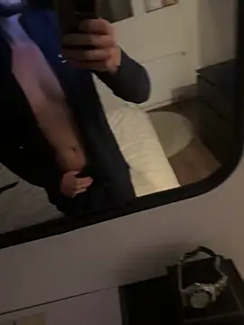 Guitccch online show from October 28, 2:34 am