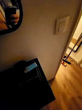 Guitccch online show from November 22, 5:39 am