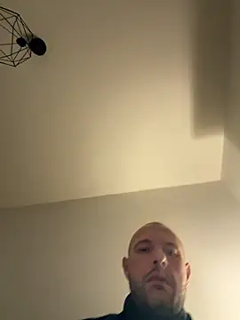 Guitccch online show from February 10, 2:54 am