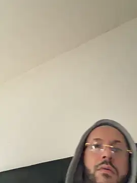 Guitccch online show from February 21, 10:06 am