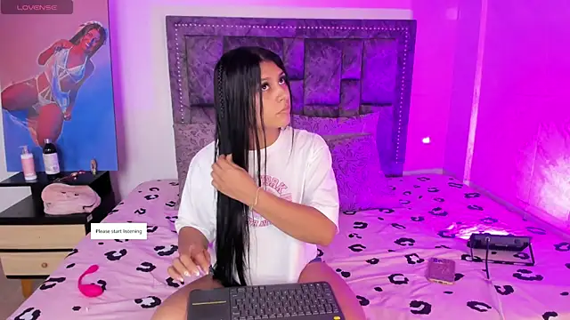 CandyRoxx1  online show from March 23, 7:58 pm