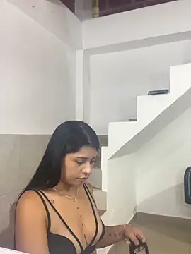 CandyRoxx1  online show from April 12, 4:38 am