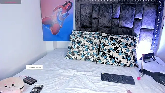 Snapshot of CandyRoxx1_ chatting on November 21, 5:12 pm CandyRoxx1 online show from November 21, 5:12 pm