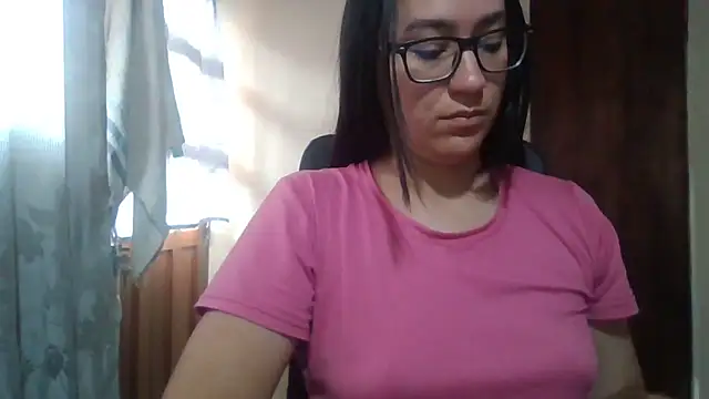 brittanycheeks online show from April 23, 12:22 pm