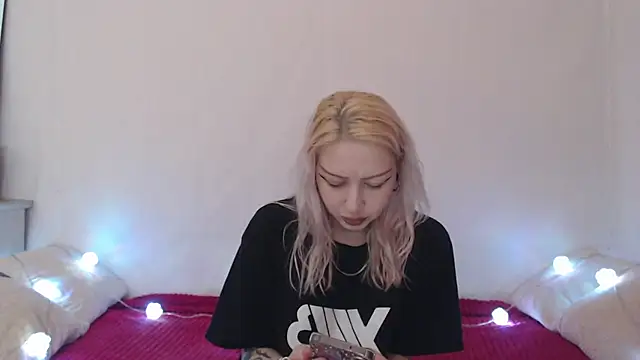 Snapshot of Emily_hardcore chatting on July 16, 9:12 pm Emily hardcore online show from July 16, 9:12 pm