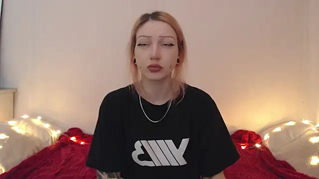 Snapshot of Emily_hardcore chatting on May 28, 6:47 pm Emily hardcore online show from May 28, 6:47 pm
