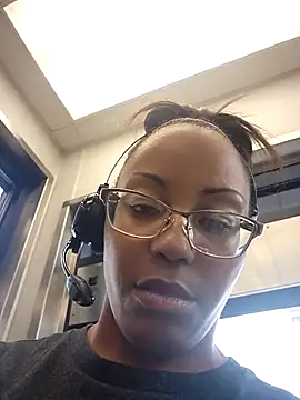 Snapshot of samone9 chatting on November 1, 6:24 pm samone9 online show from November 1, 6:24 pm