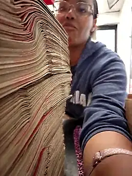 Snapshot of samone9 chatting on November 9, 1:59 pm samone9 online show from November 9, 1:59 pm