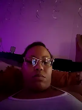 Snapshot of samone9 chatting on October 30, 7:39 am samone9 online show from October 30, 7:39 am