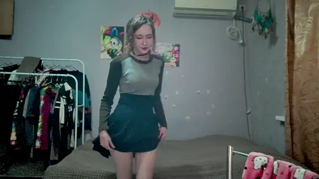 JoannaTompson online show from September 20, 1:10 am