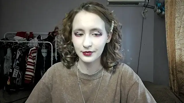 JoannaTompson online show from January 27, 6:09 am