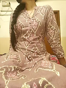 Snapshot of Ruchi-34 chatting on February 4, 11:33 pm Ruchi-34 online show from February 4, 11:33 pm