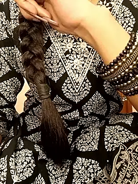 Snapshot of Ruchi-34 chatting on June 11, 7:22 pm Ruchi-34 online show from June 11, 7:22 pm