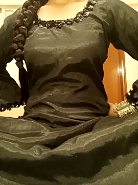 Snapshot of Ruchi-34 chatting on June 18, 8:03 pm Ruchi-34 online show from June 18, 8:03 pm