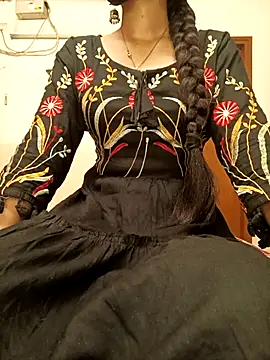 Snapshot of Ruchi-34 chatting on February 3, 1:05 am Ruchi-34 online show from February 3, 1:05 am