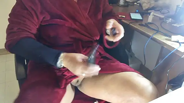 45marina45 online show from December 4, 9:30 am