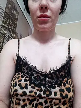 Snapshot of Pen_Janis chatting on November 3, 8:29 am Pen Janis online show from November 3, 8:29 am