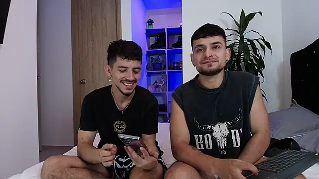 Aron-santoro online show from March 16, 11:07 pm