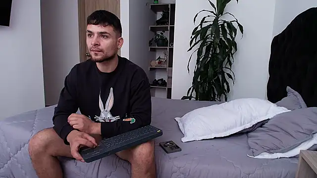 Aron-santoro online show from March 25, 4:17 pm