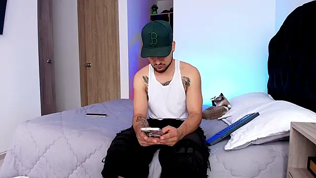 Aron-santoro online show from July 9, 4:28 pm