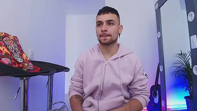 Aron-santoro online show from November 10, 2:44 pm