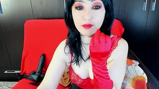 DaisyMun online show from April 12, 4:16 am