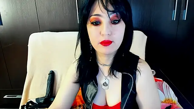 Snapshot of DaisyMun chatting on February 12, 4:34 am DaisyMun online show from February 12, 4:34 am