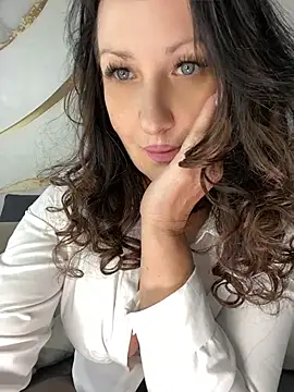 Katie-n online show from July 24, 4:52 am