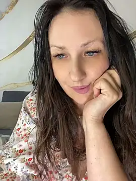 Katie-n online show from August 4, 7:46 am
