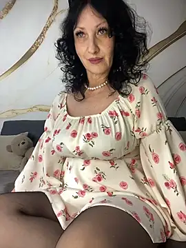 Katie-n online show from November 5, 7:00 am