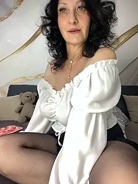 Katie-n online show from October 21, 6:35 am