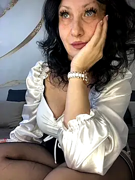 Katie-n online show from September 24, 6:42 am