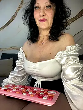 Katie-n online show from September 29, 6:09 am